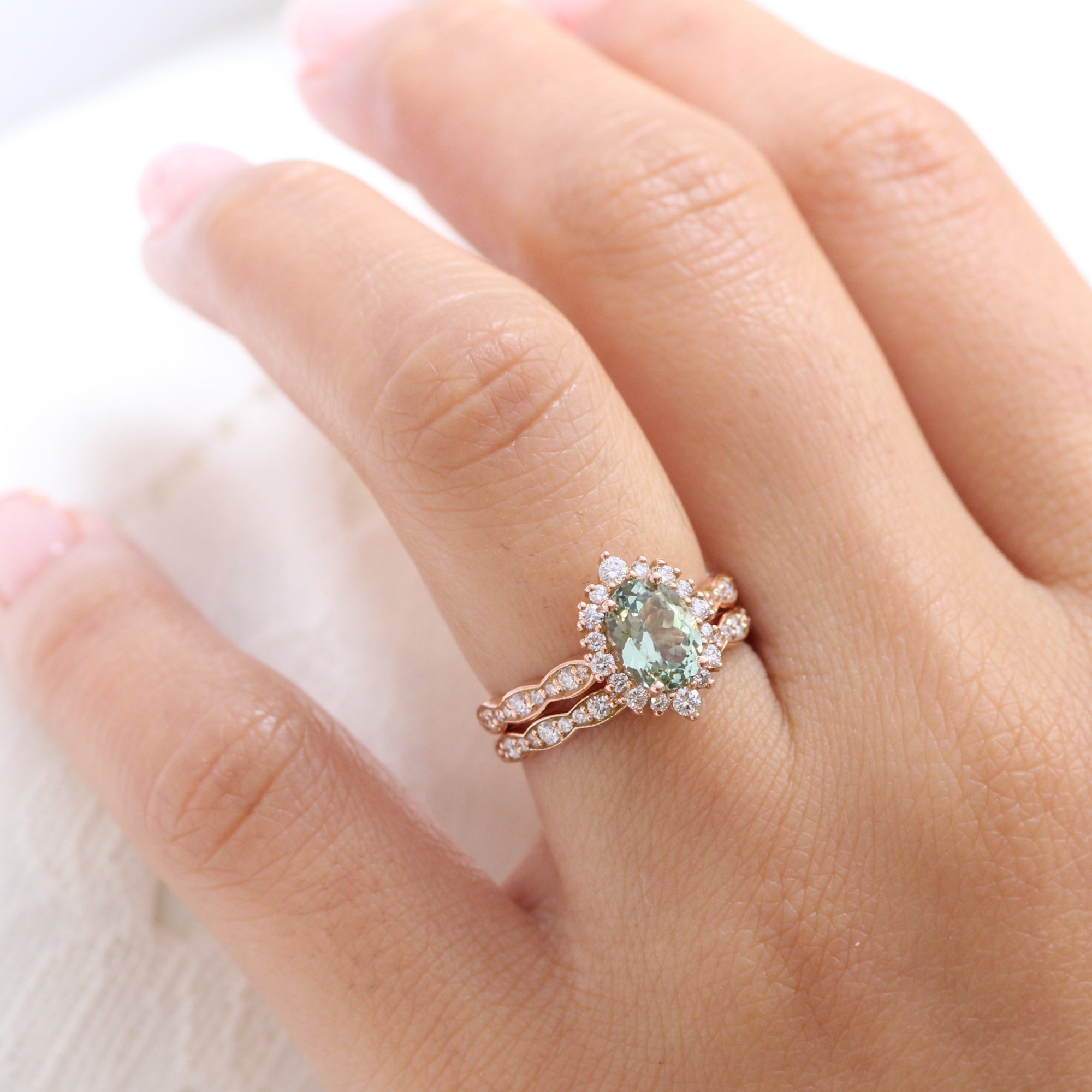 Green sapphire ring with hidden halo - Anpé Atelier CPH